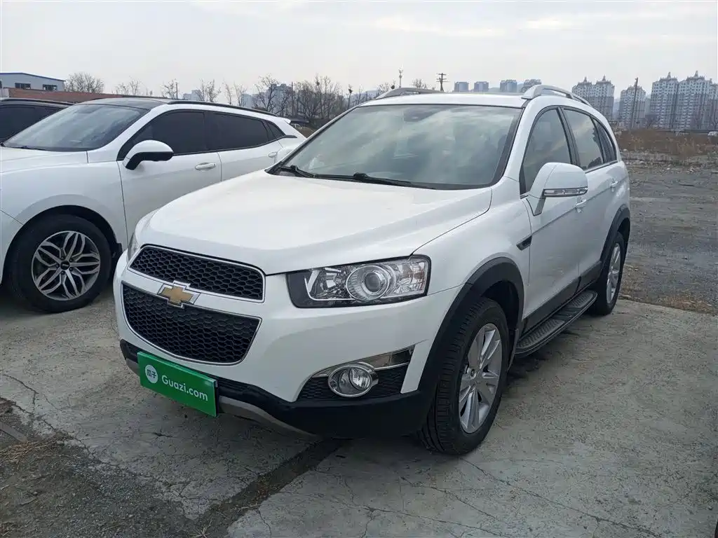 Chevrolet Captiva 2014 2.4L 4WD Flagship 7-seater фото 2