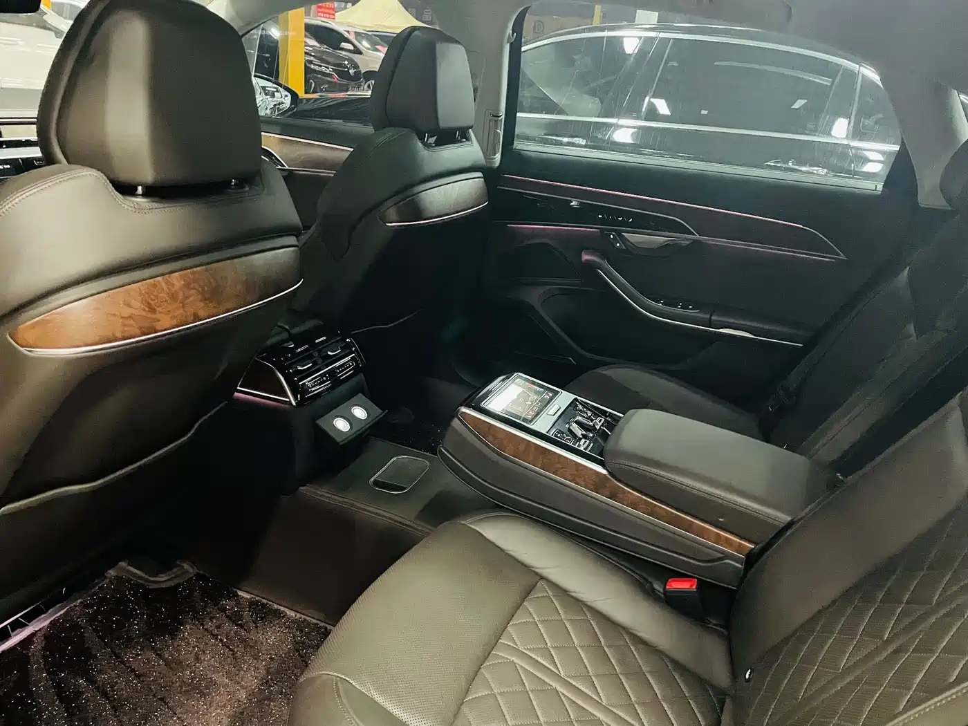 Audi A8 2021 A8L 55 TFSI quattro Luxury фото 13