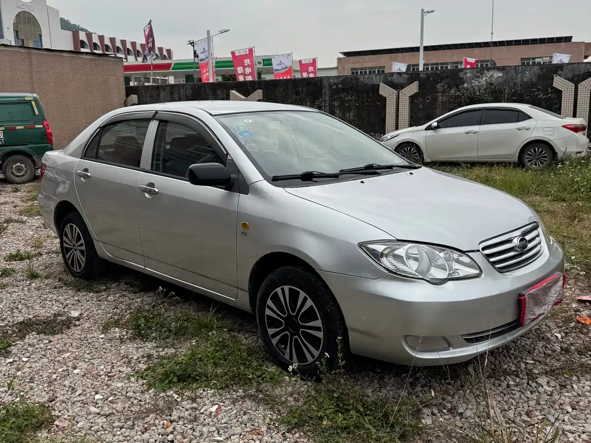 BYD F3 2013 Energy-saving Edition 1.5L Manual Comfort фото 3