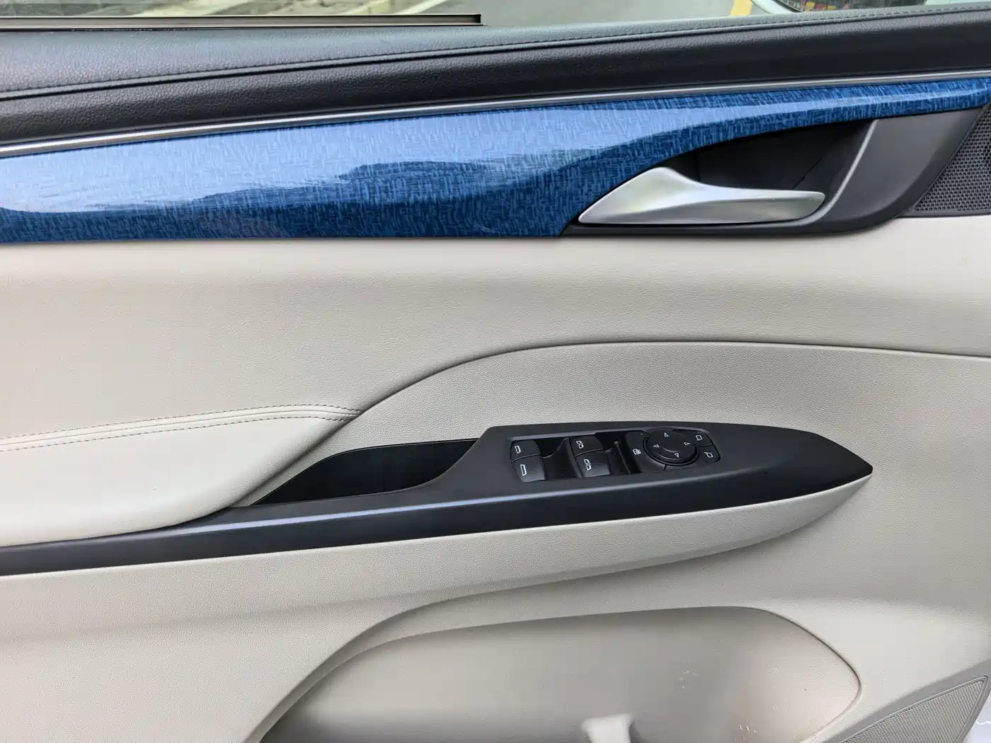 Buick GL8 2018 ES 28T Comfort Type China VI фото 10