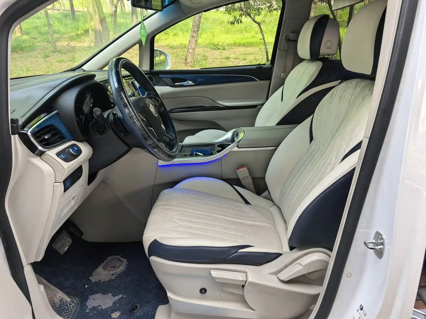 Buick GL8 2018 ES 28T Comfort Type China VI фото 9