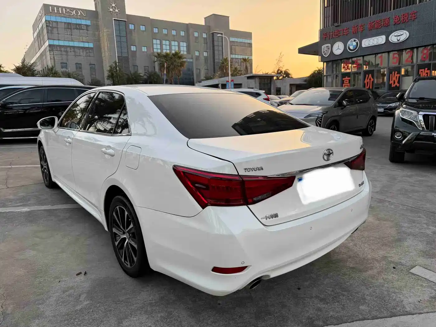 Toyota Crown 2018 2.0T Fashion Edition фото 10