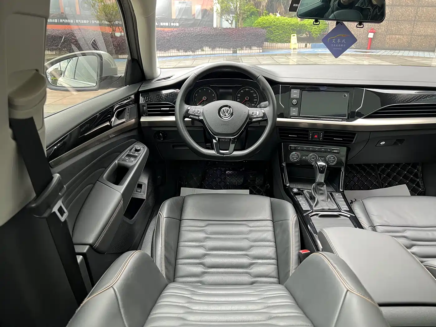 Volkswagen Passat 2019 330TSI Elite Version China VI фото 10