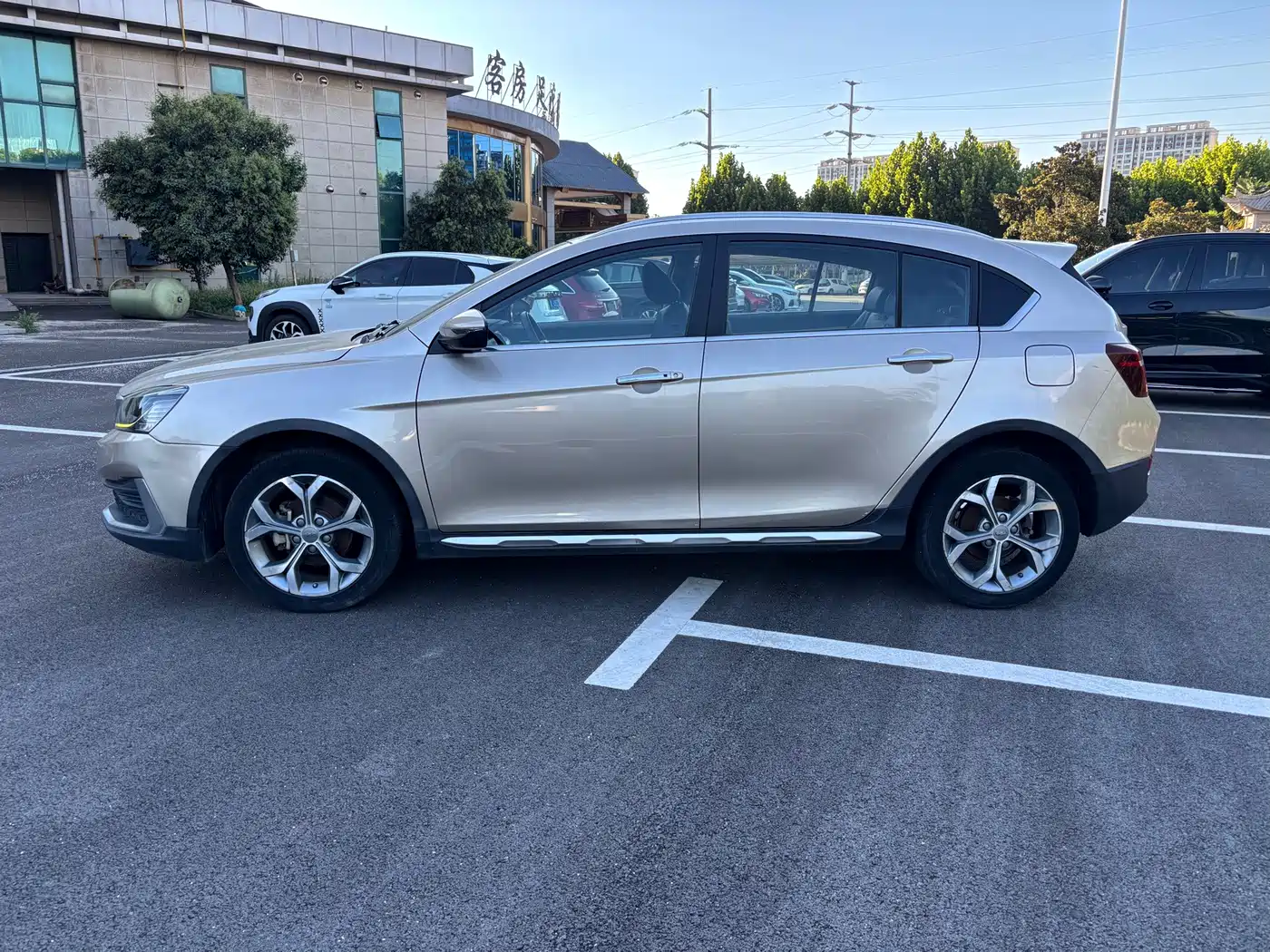 Geely Vision S1 2018 2018 1.4T CVT Sharp Enjoy