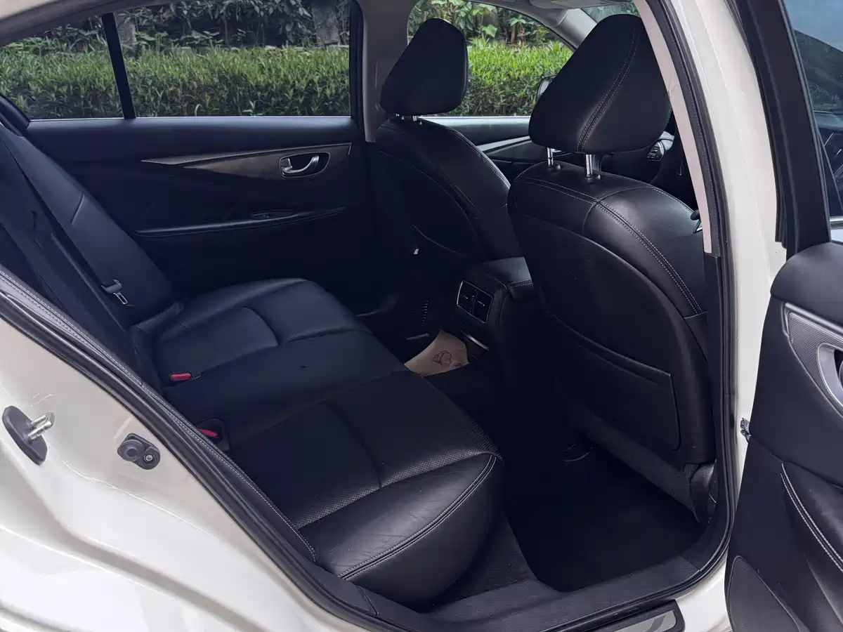 Infiniti Q50L 2015 2.0T Sport фото 19