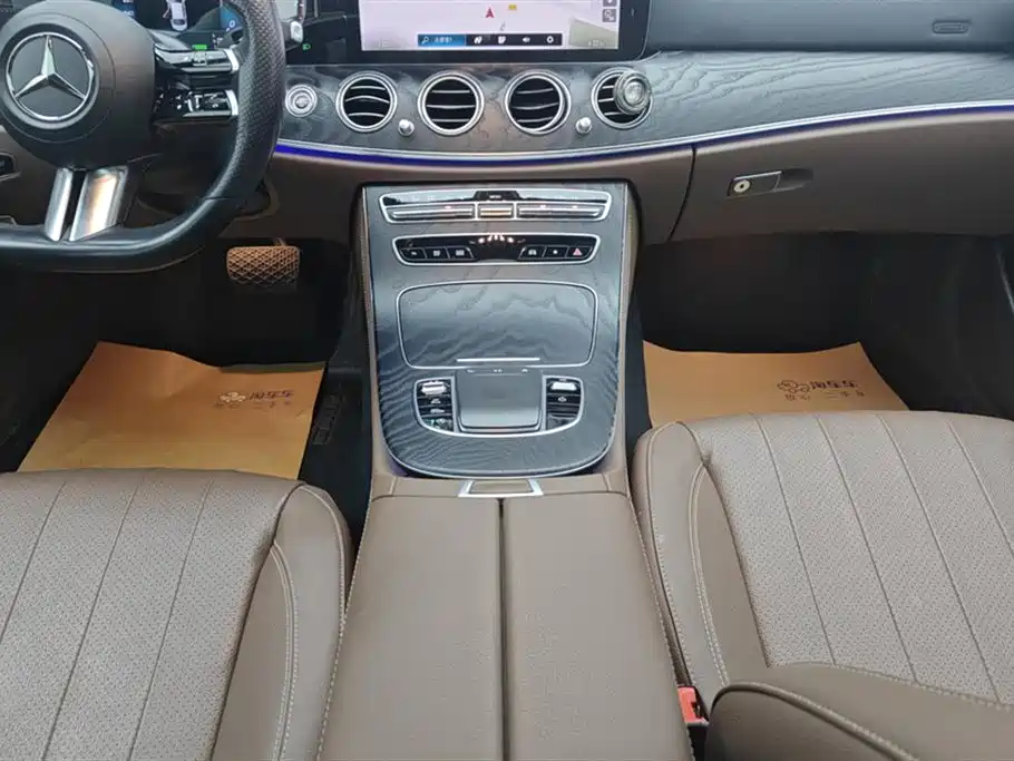 MERCEDES-BENZ E CLASS