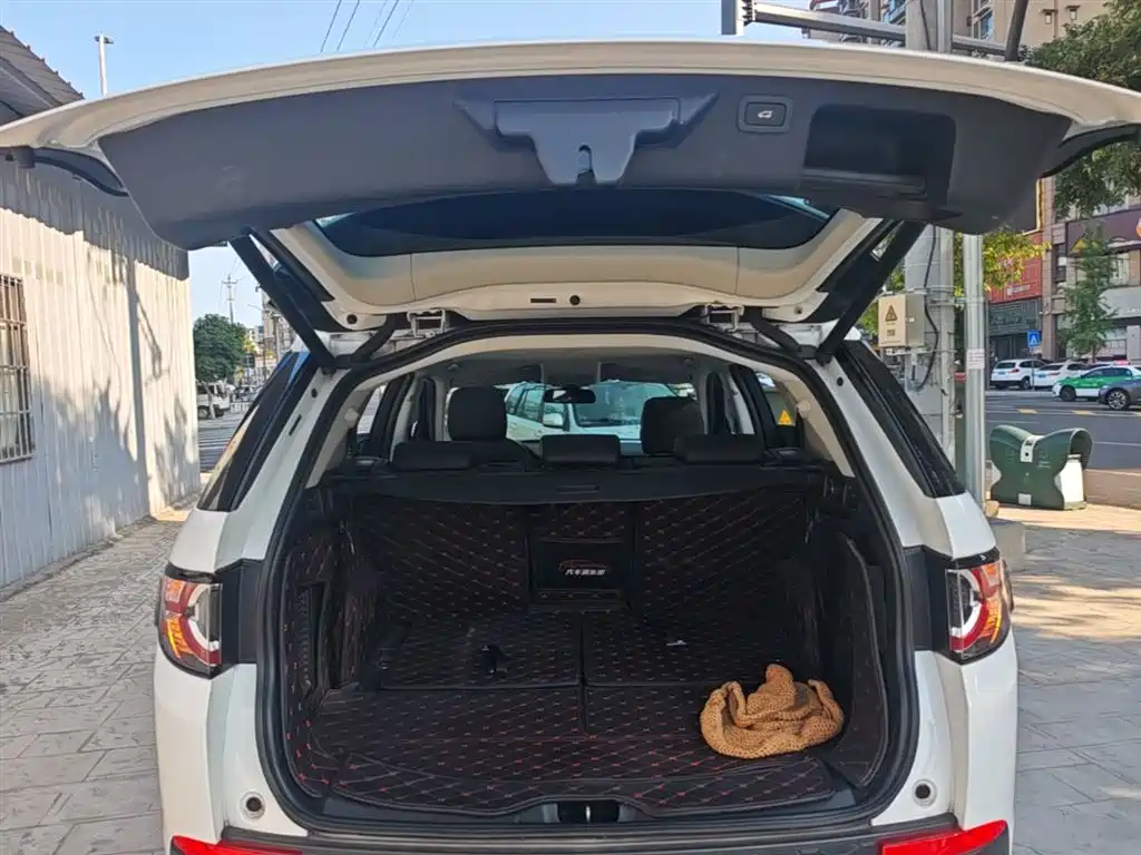 Land Rover Discovery Sport 2018 240PS HSE Edition фото 19