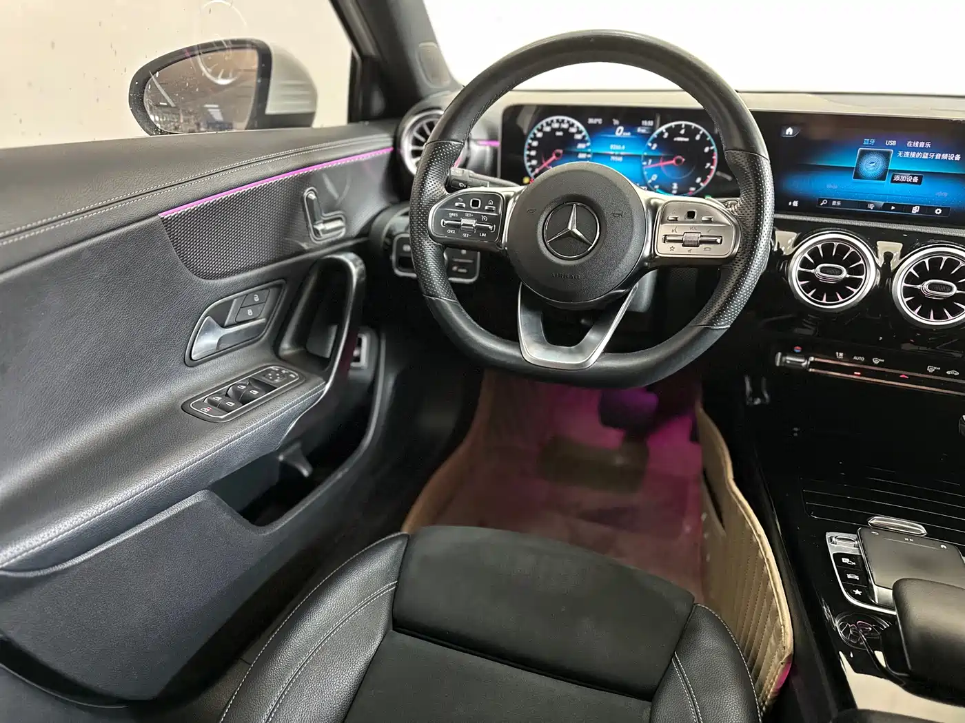 Mercedes-Benz A-Class 2020 A 200 L Sport Sedan фото 11