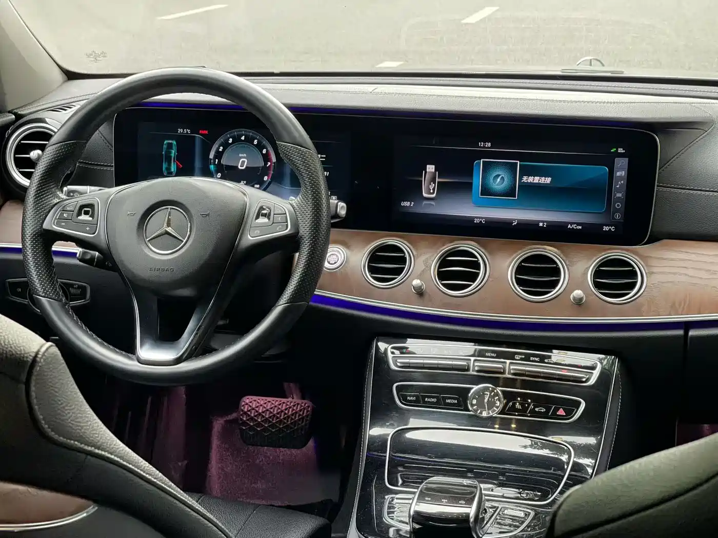 Mercedes-Benz E-Class 2017 E 200 L Sport 4MATIC фото 6