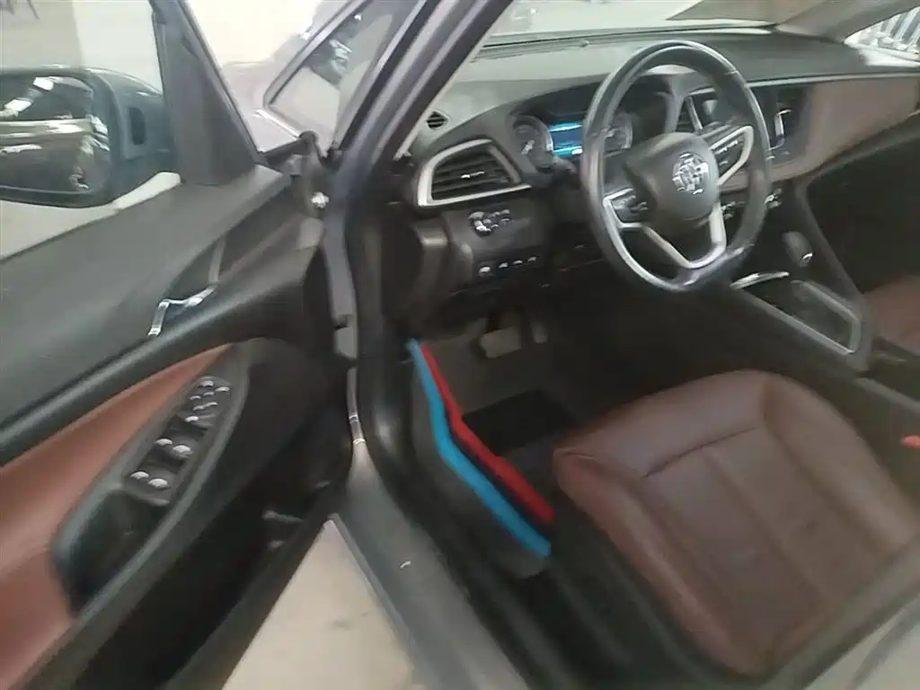 Buick GL6 2019 18T 6-seat Connected Premium China VI фото 16