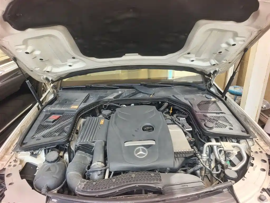 Mercedes-Benz C-Class 2015 Facelift C 200 L фото 17