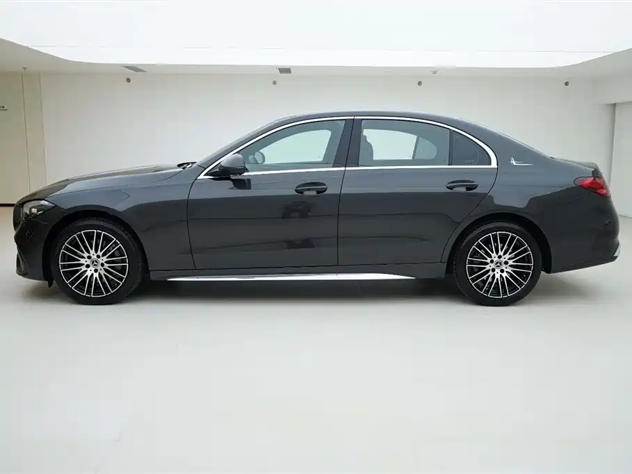 Mercedes-Benz C-Class 2023 Facelift C 260 L Sport Edition фото 3