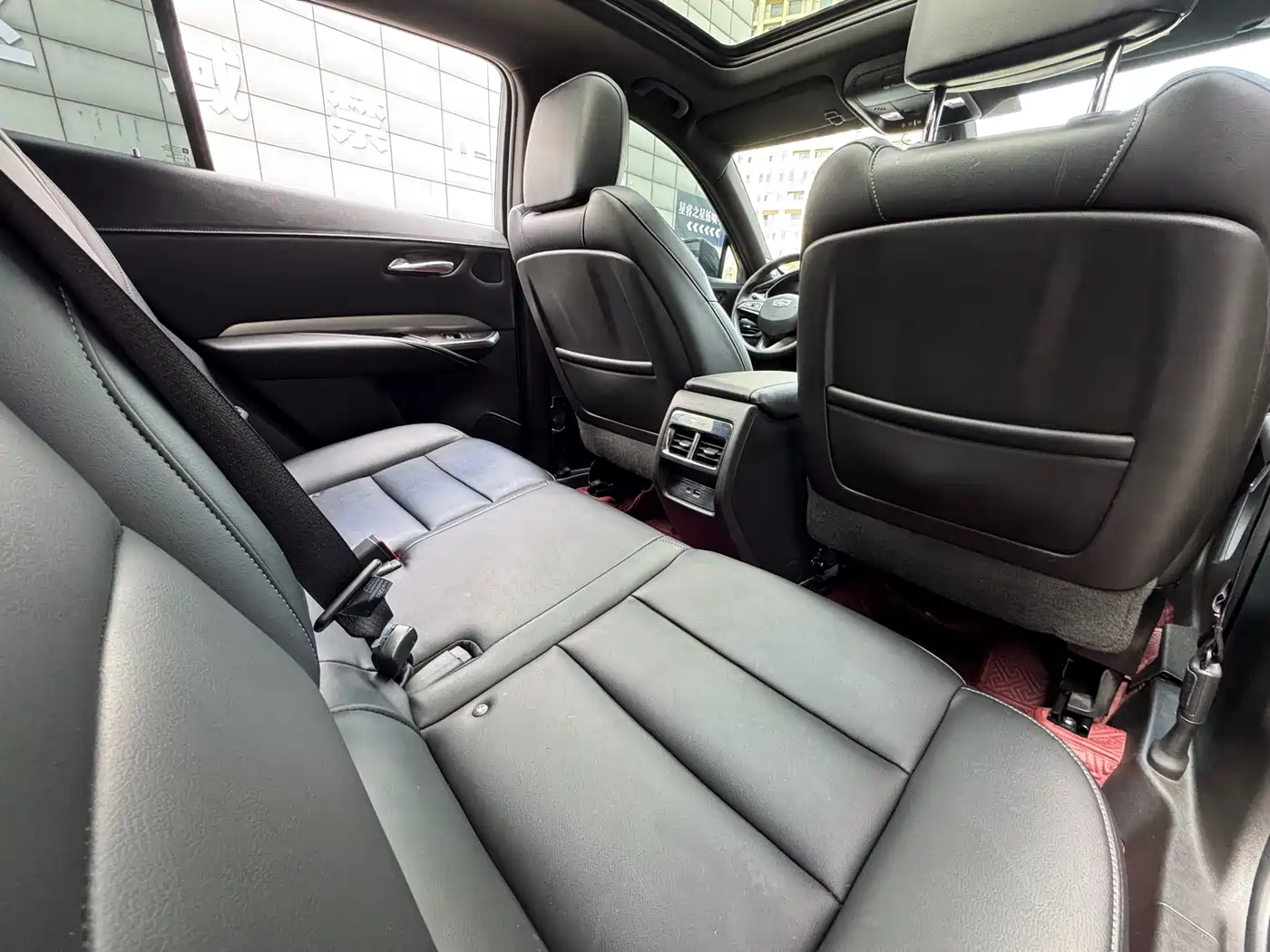Cadillac XT4 2018 28T FWD Leading Edition фото 7