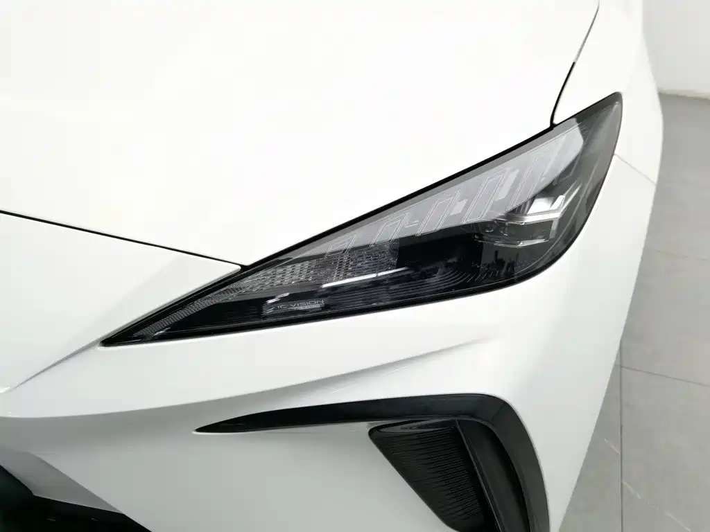 MG MG4 EV 2024 2023 415km Overseas Champion Edition