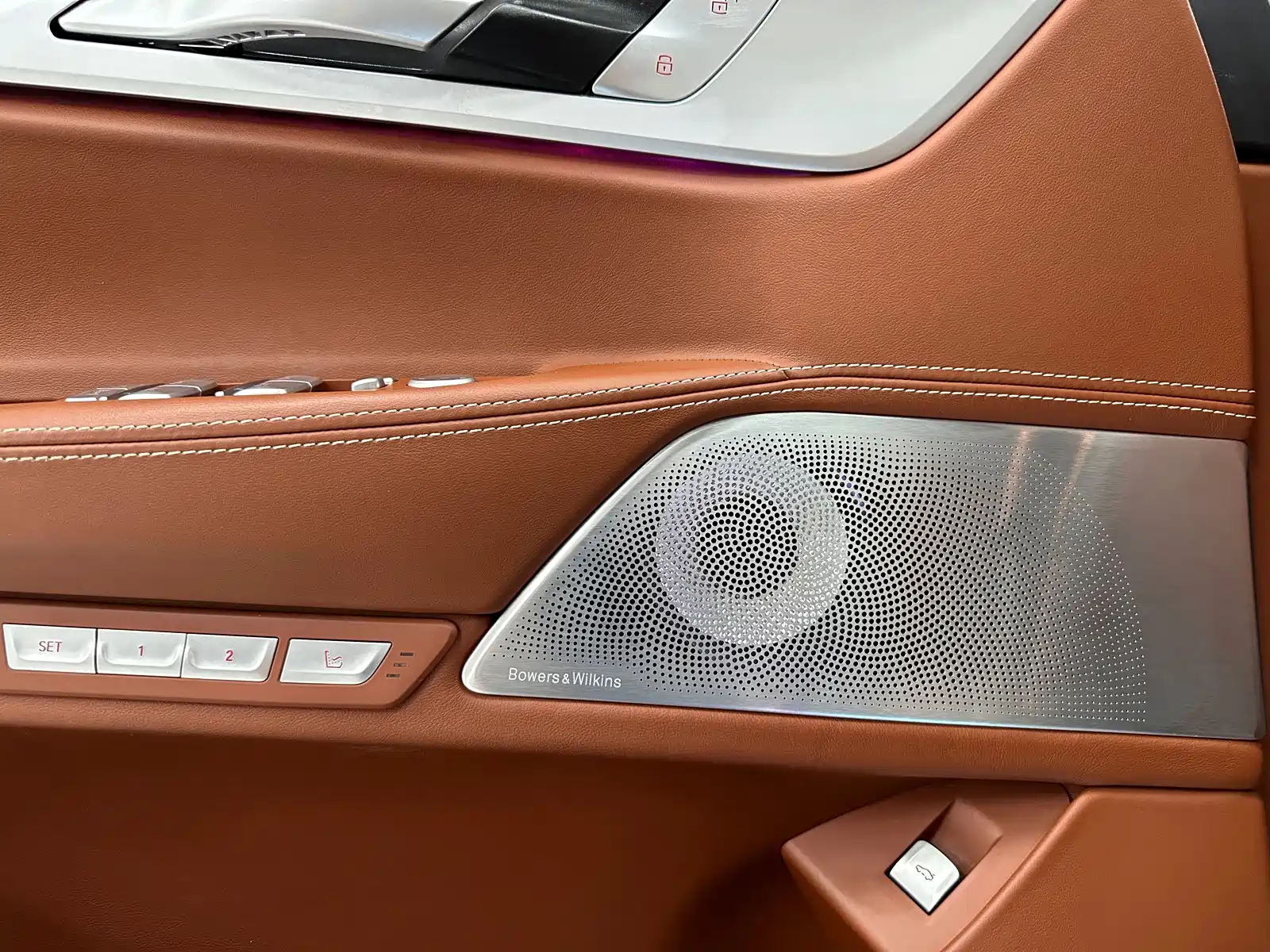 Фото 25 - BMW 7 Series