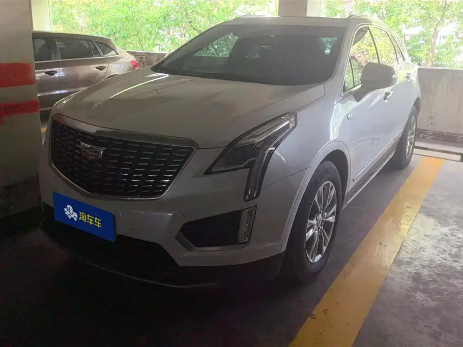 CADILLAC XT5