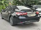 Фото 5 - Toyota Camry