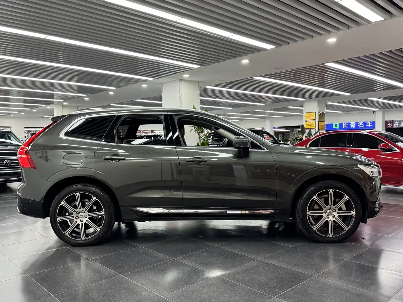 VOLVO XC60 PLUG IN HYBRID