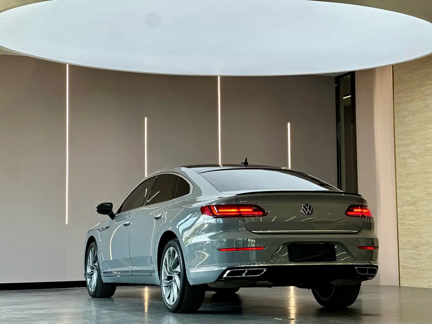 Volkswagen FAW-Volkswagen CC 2021 380TSI Eye-catching Edition 30th Anniversary фото 10