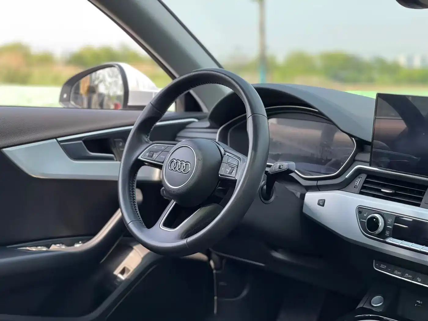 Audi A4L 2020 40 TFSI Luxury Dynamic фото 19