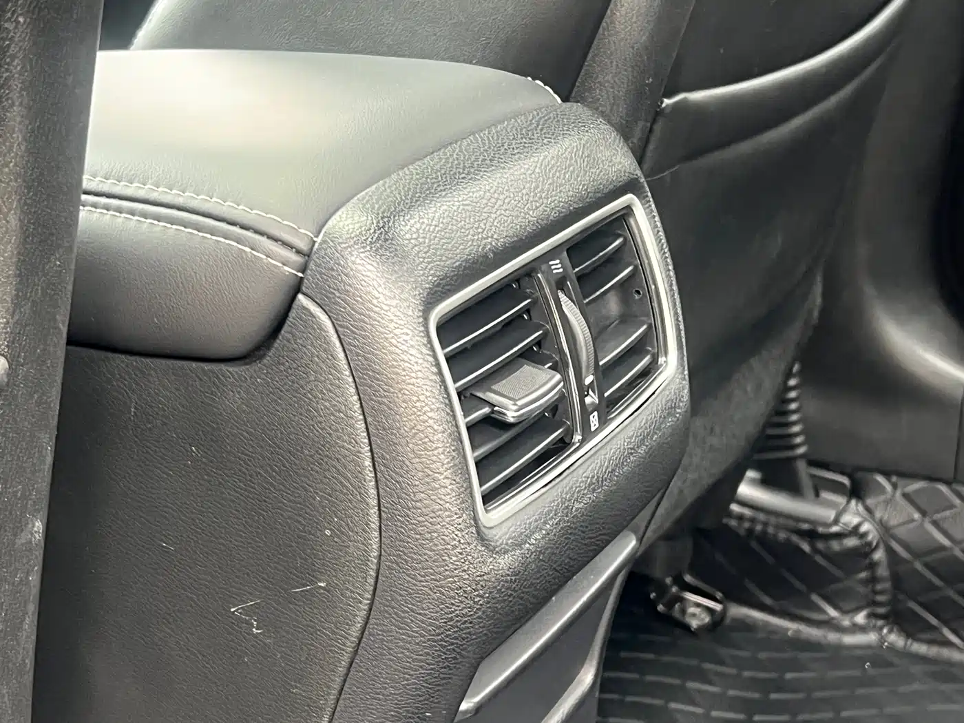 Infiniti Q50L 2015 2.0T Sport фото 25