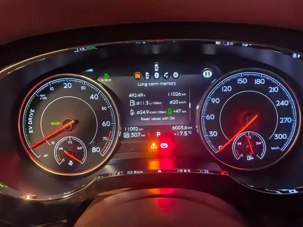 Bentley Bentayga Hybrid 2019 3.0T PHEV фото 8