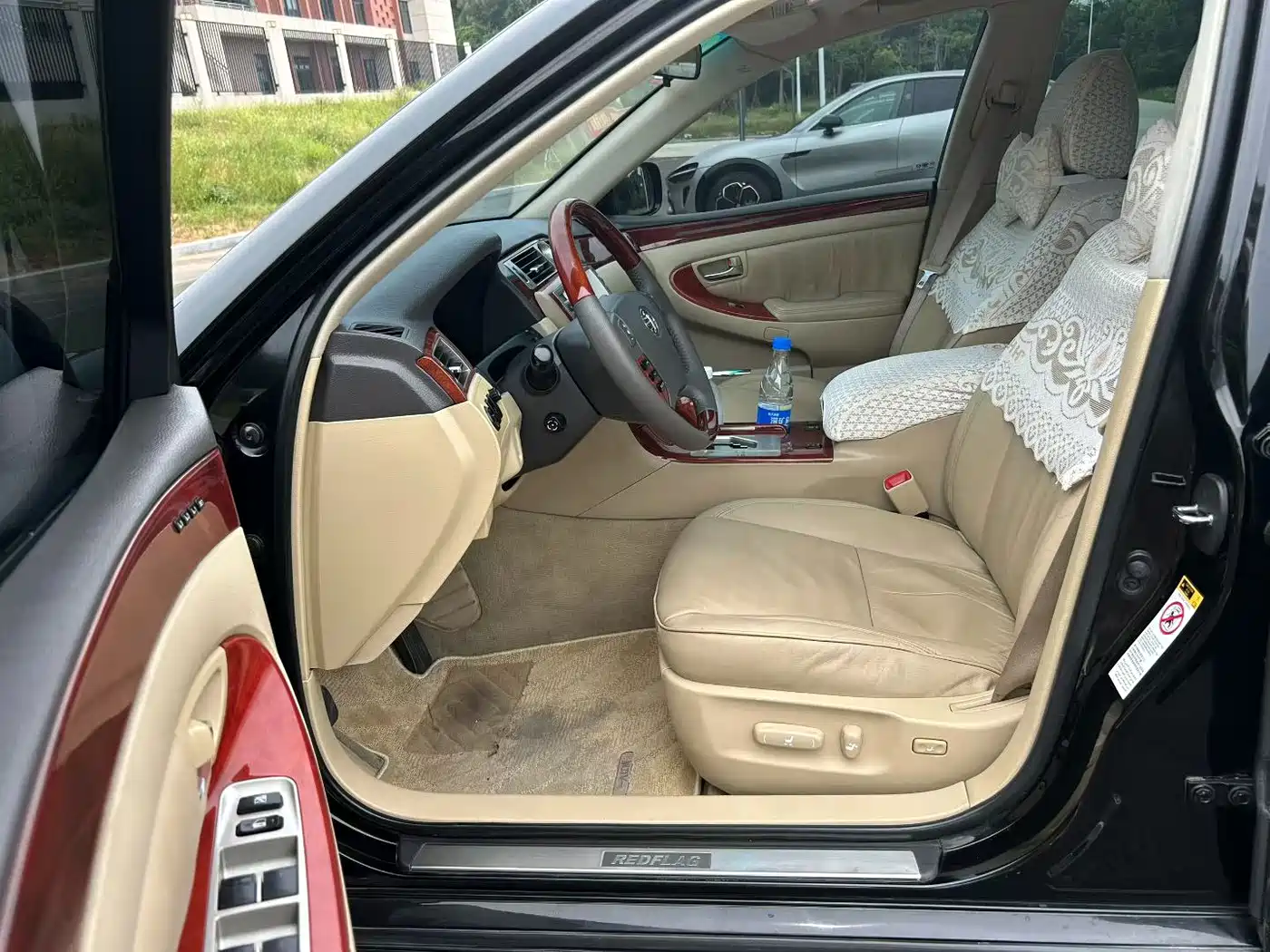 Hongqi Hongqi盛世 2008 2009 3.0L Luxury