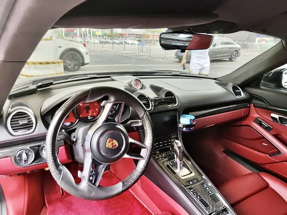 Porsche 718 2020 Cayman 2.0T фото 4