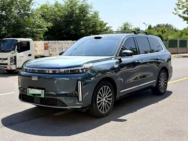  Geely Galaxy Galaxy M9 2025 Base Model
