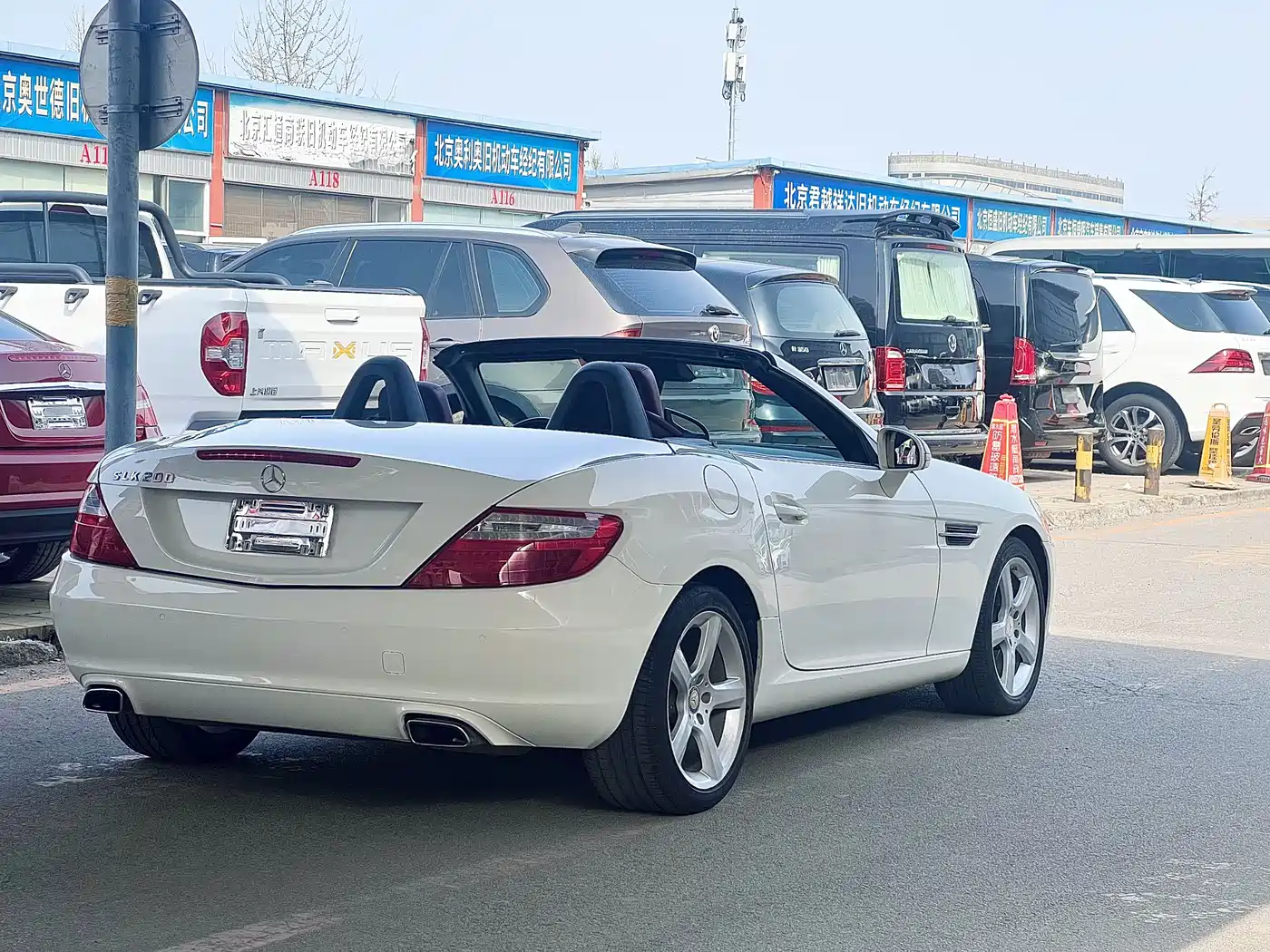 Mercedes-Benz SLK-Class 2011 SLK 200 Fashion фото 7