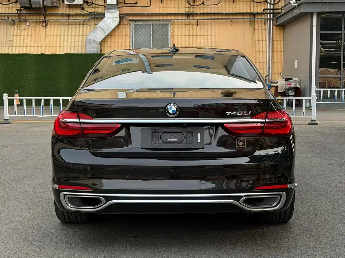 BMW 7 Series 2018 740Li Leading Type Excellence Package фото 9