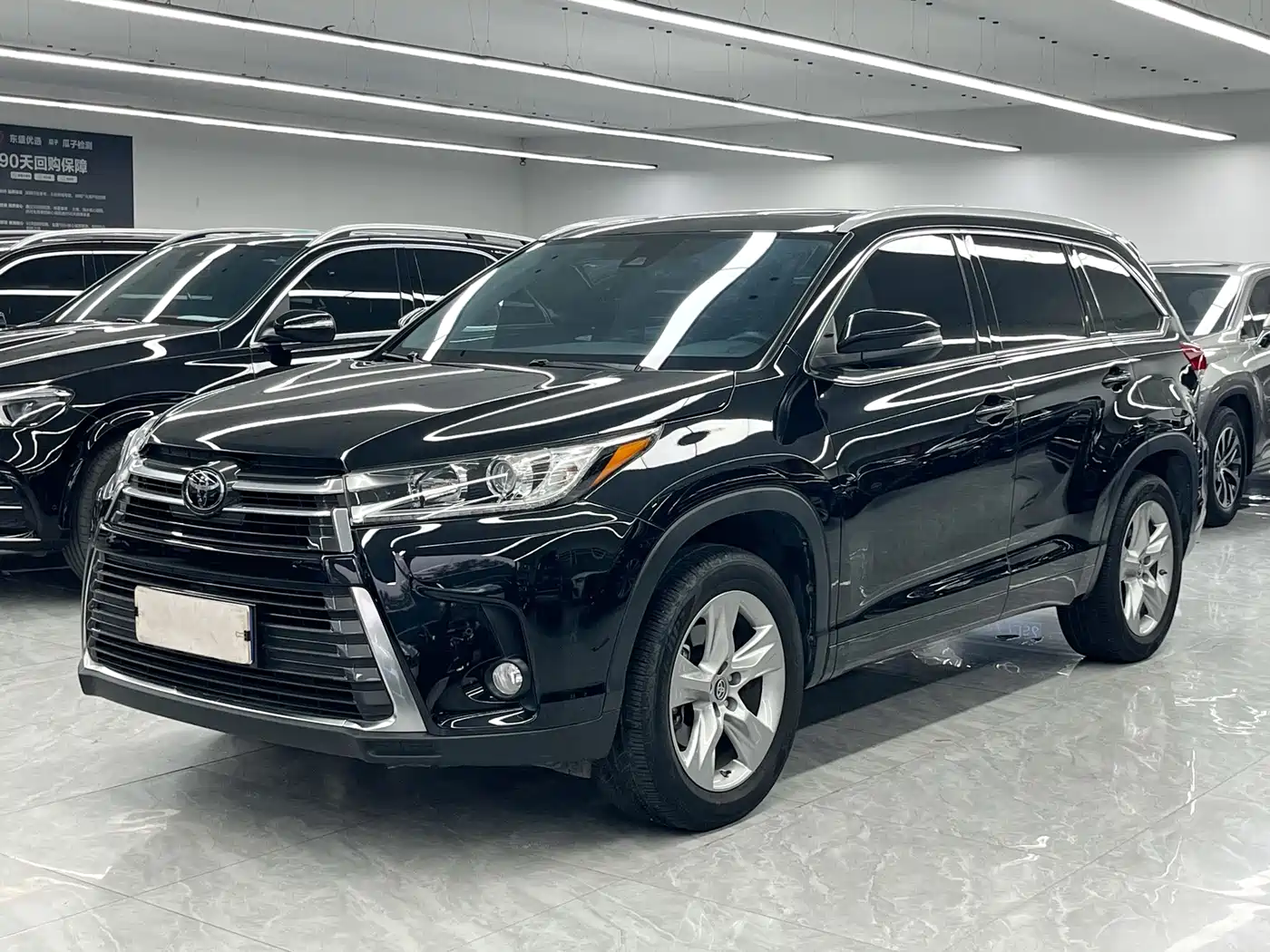 Toyota Highlander 2018 2.0T 4WD Premium 7-seater (China V)