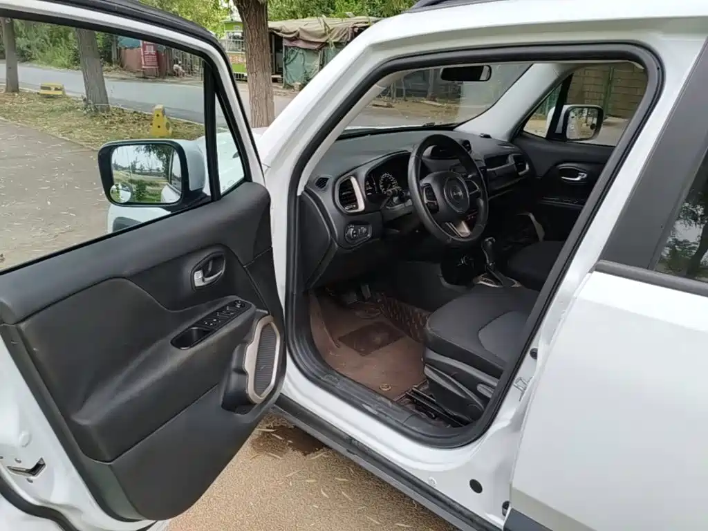 Jeep Renegade 2016 2016 1.4T Automatic Kinetic Edition