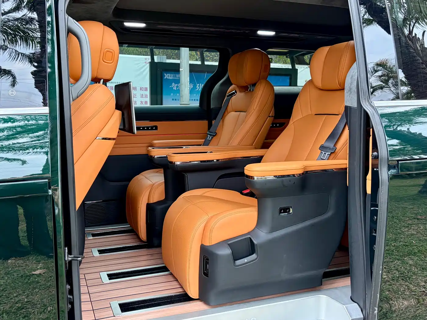 GEELY GALAXY WING TRUE L380