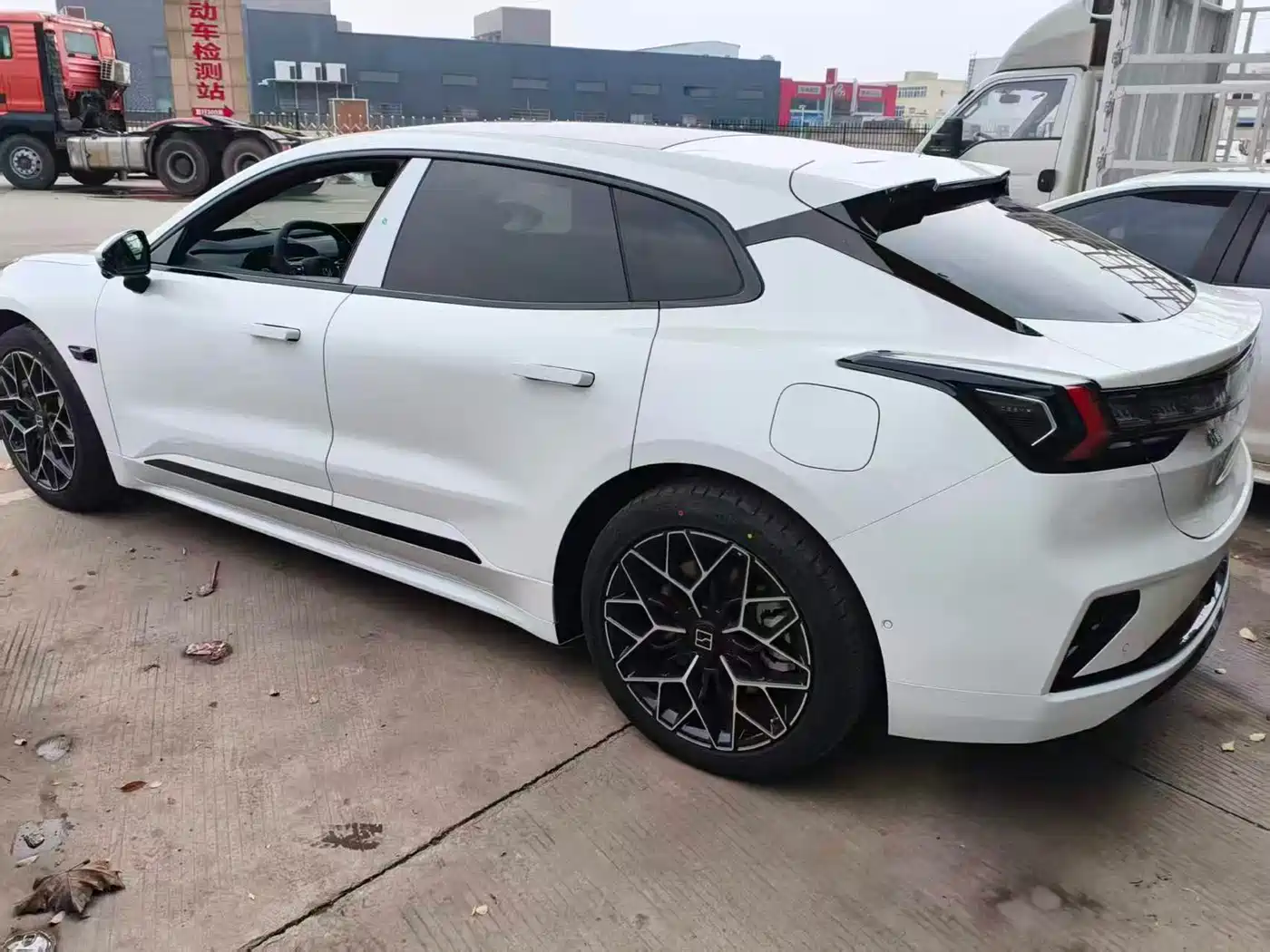 ZEEKR EXTREME KRYPTON 001