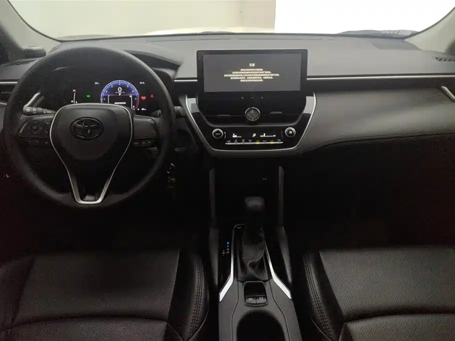 Toyota Frontlander 2024 2.0L CVT Elite Edition фото 12
