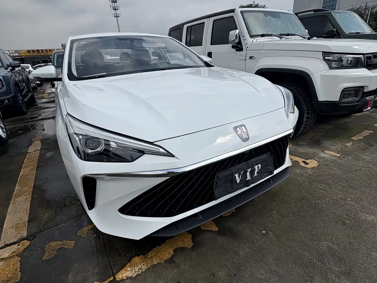 Фото 3 - Roewe i5