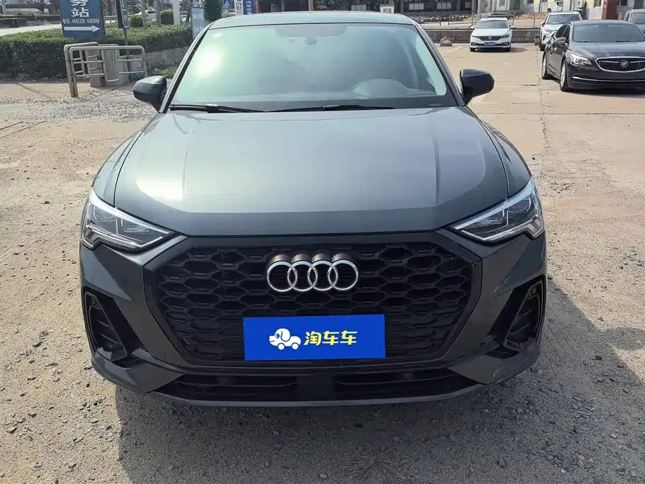 Audi Q3 Sportback 2022 40 TFSI Fashion фото 2