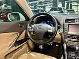 Фото 26 - Lexus IS