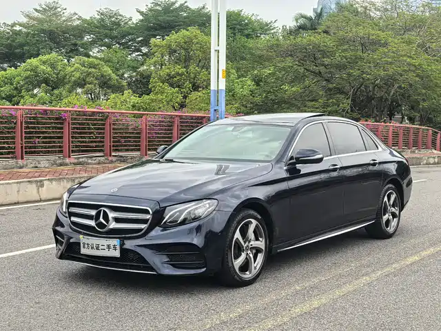MERCEDES-BENZ E CLASS
