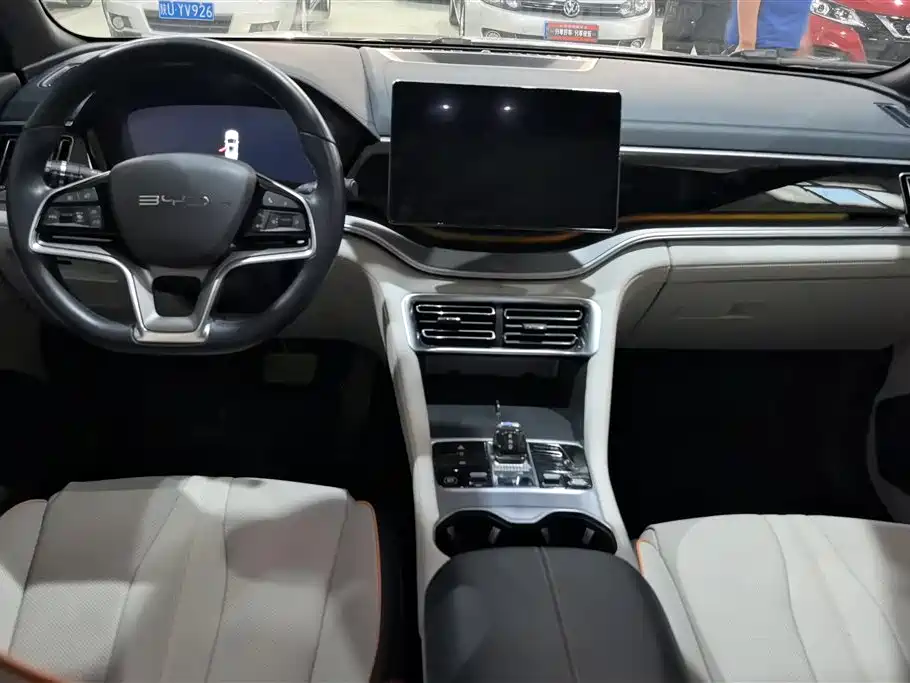 BYD Song PLUS PHEV 2023 Champion Edition DM-i 110KM Flagship фото 12