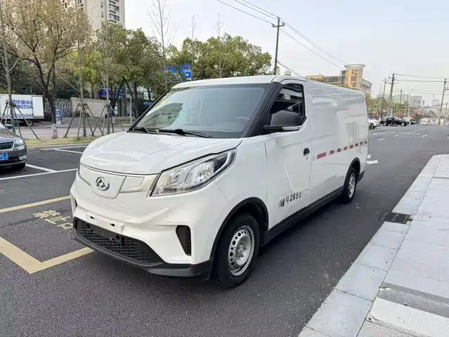 saic-maxus chase-ev30