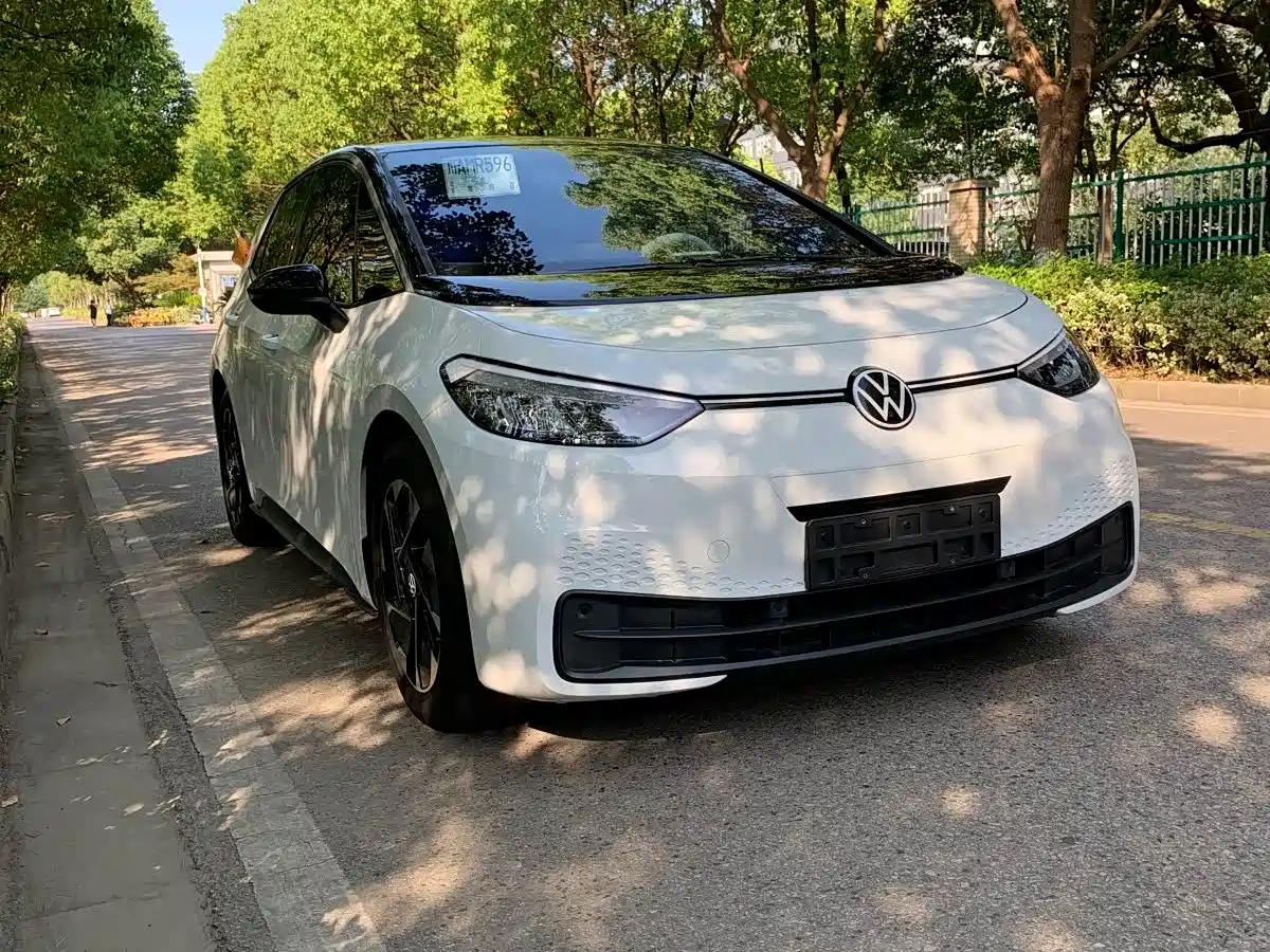 Volkswagen ID.3 2025 Smart Edition Outstanding Oxygen Version фото 2