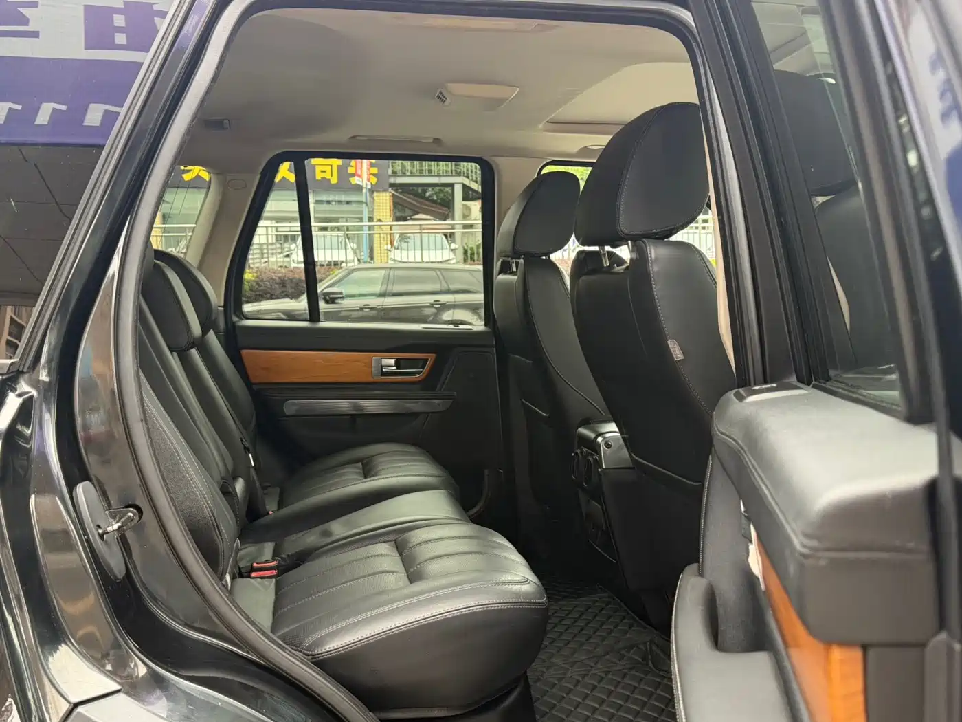 Land Rover Range Rover Sport 2013 3.0 TDV6 Diesel фото 9
