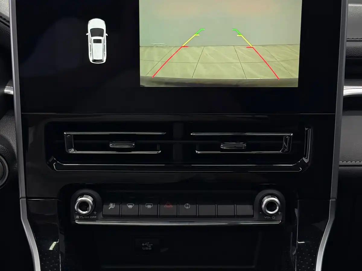 Haval M6 2023 PLUS 1.5T DCT Luxury Smart Connect фото 14