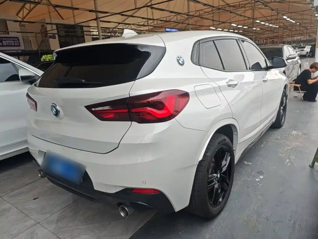 Photo 7 - BMW X2