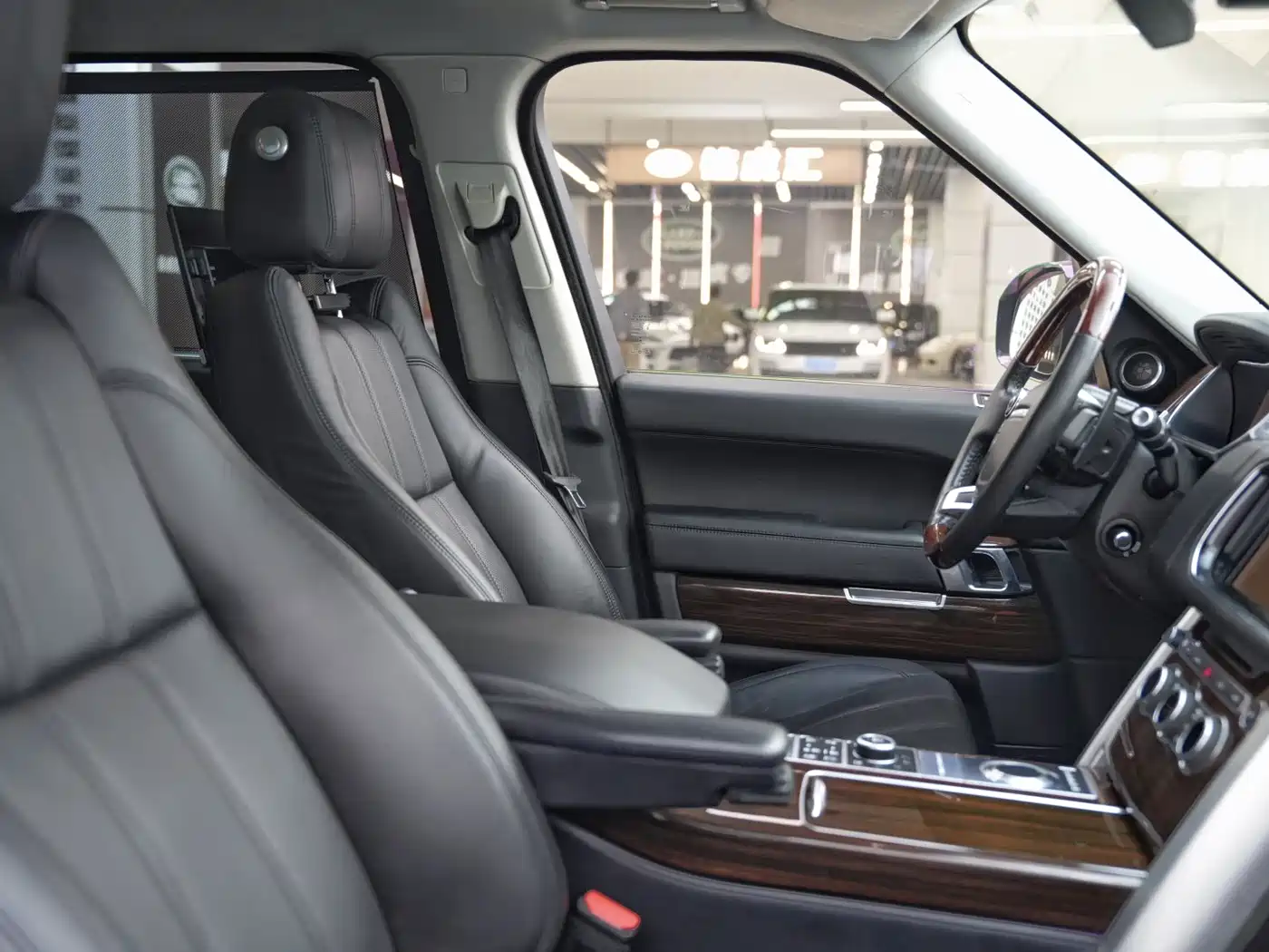 Land Rover Range Rover 2016 3.0 SC V6 Vogue SE Autobiography LWB фото 19