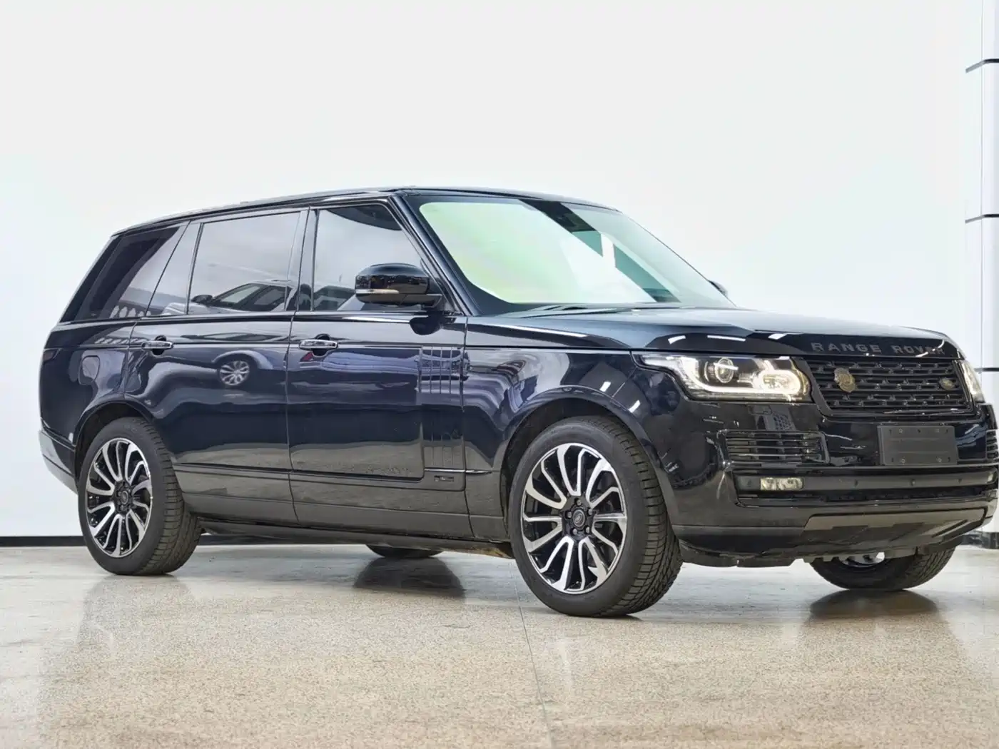 Land Rover Range Rover 2016 3.0 SC V6 Vogue SE Autobiography LWB фото 3