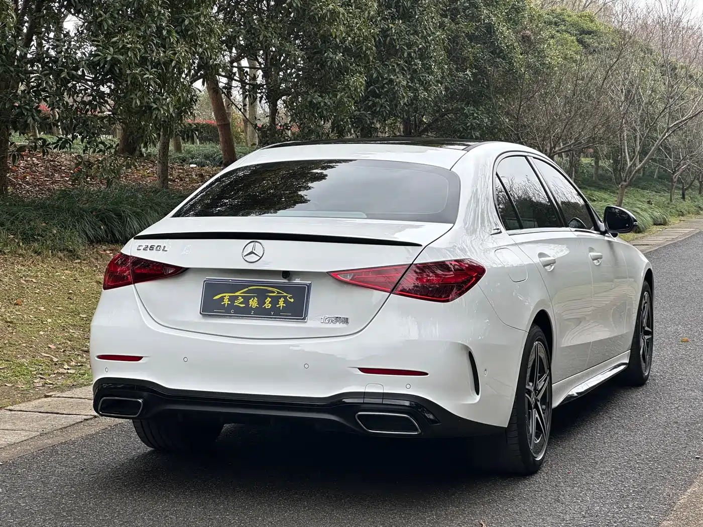 Mercedes-Benz C-Class 2023 Facelift C 260 L Night Sport Edition фото 16