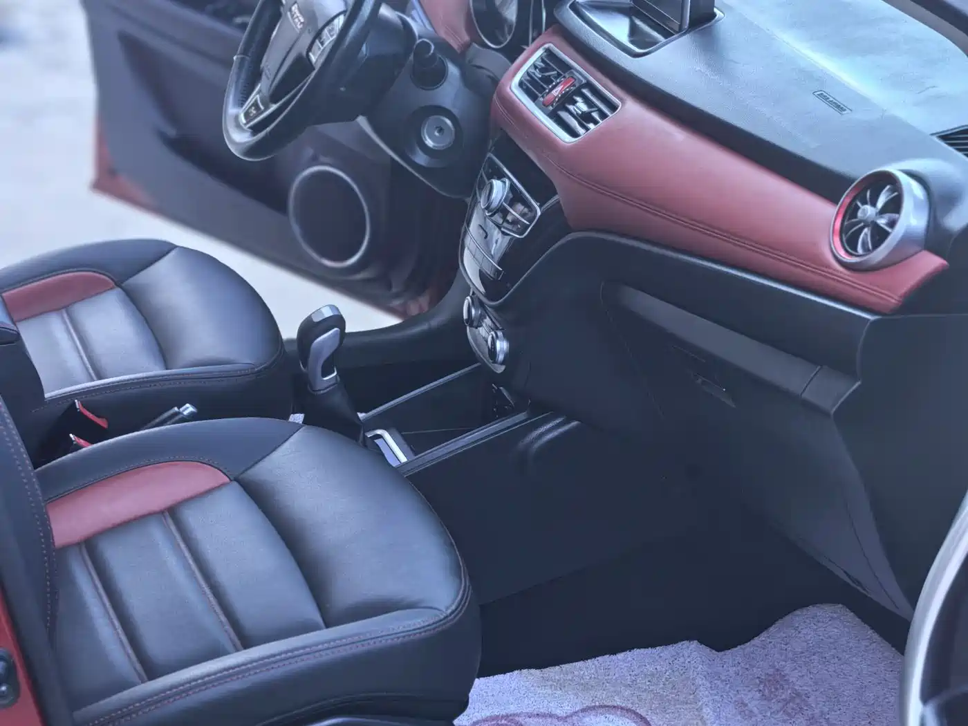 Haval H1 2015 2015 1.5L AMT Luxury